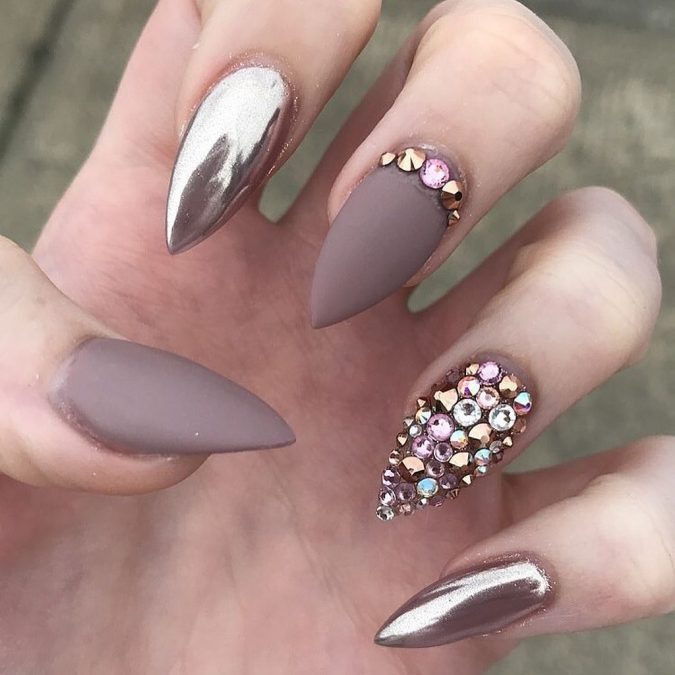 metallic and nude nails Top 10 Most Luxurious Nail Designs - 27