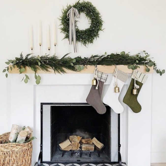 minimalist christmas garland decoration 50+ Hottest Christmas Decoration Ideas - 50