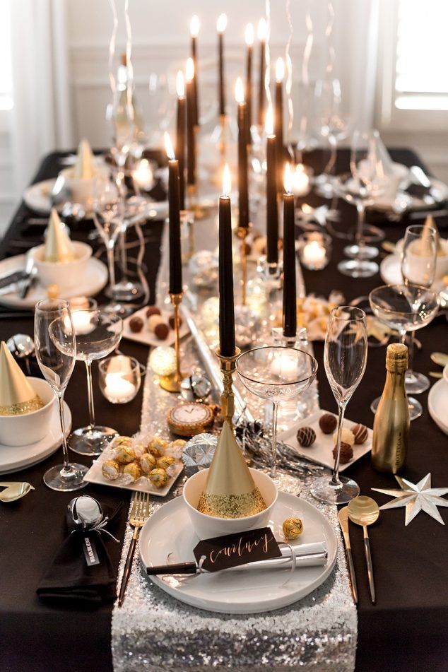 10 Breathtaking New Year’s Eve Party Decoration Trends 13 new years eve dinner table 10 Breathtaking New Year’s Eve Party Decoration Trends - 13