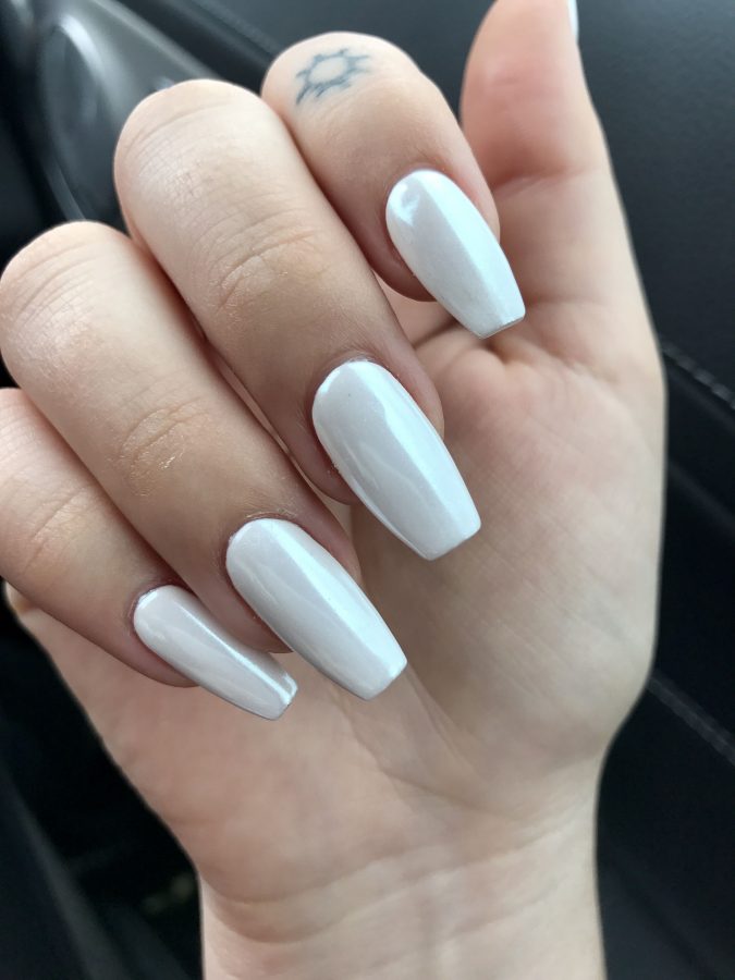 pearly-white-nails-2-675x900 Top 10 Lovely Nail Polish Trends for Next Fall & Winter