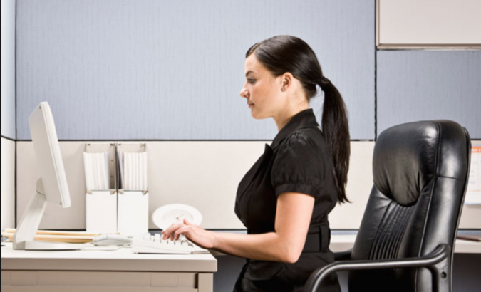 7 Simple Ways to Manage Pain at Work 5 Practice good posture 7 Simple Ways to Manage Pain at Work - 5