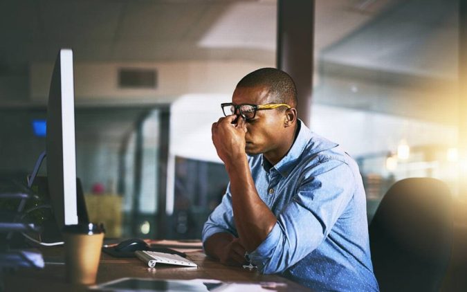 computer stress management 10 Signs that You Need an Online Therapist Help - 3