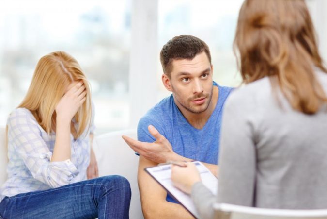 talking to a therapist. 1 How to Face Red Flags in a Relationship Successfully - 4