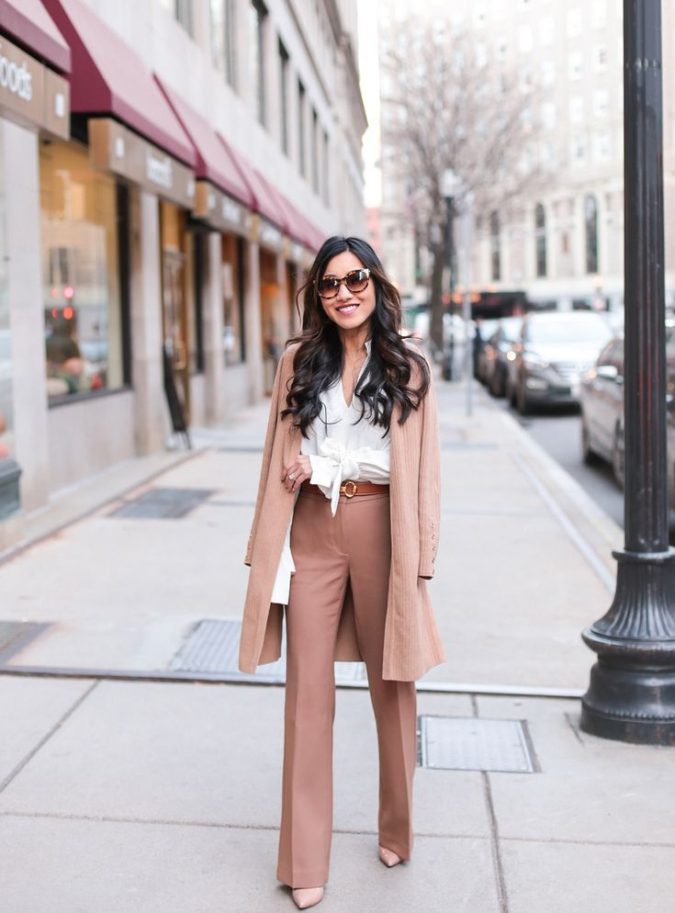 How to Dress for a Day Out in New York City 2 women outfit How to Dress for a Day Out in New York City - 2