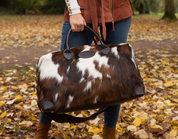 Hyde Hare fur handbag 15 Most Creative Handbag Designers in the UK - Handbag brands 1