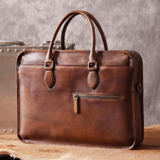 Luxury Vintage Leather Briefcase 12 Most Awesome Valentine's Day Gifts for Him - 9