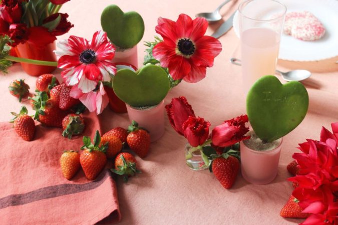 floral decor 1 30+ Most Creative Valentine’s Day Ideas & Trends - 16
