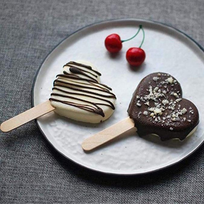 heartshaped ice cream pops 1 30+ Most Creative Valentine’s Day Ideas & Trends - 24