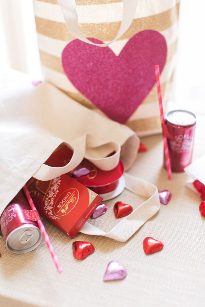pink decor. 30+ Most Creative Valentine’s Day Ideas & Trends - 6