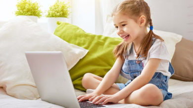 kid using laptop Top 50 Free Learning Websites for Kids - Lifestyle 2