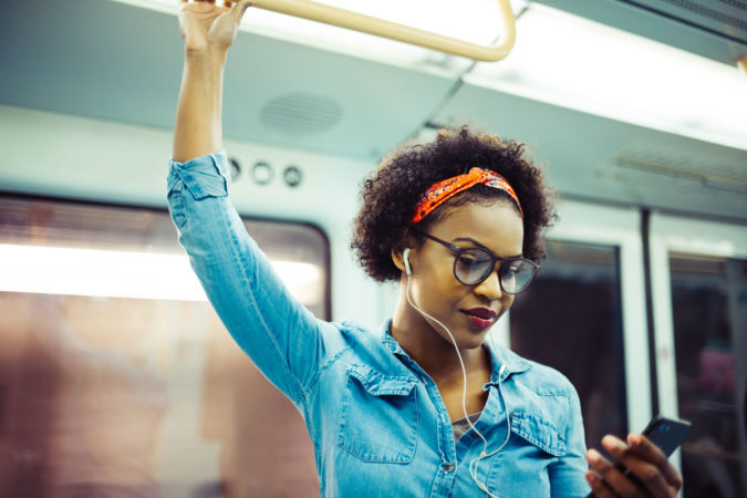 mobile listening to web Podcast Podcasts that Go Best with Late-Night Snacks - 11