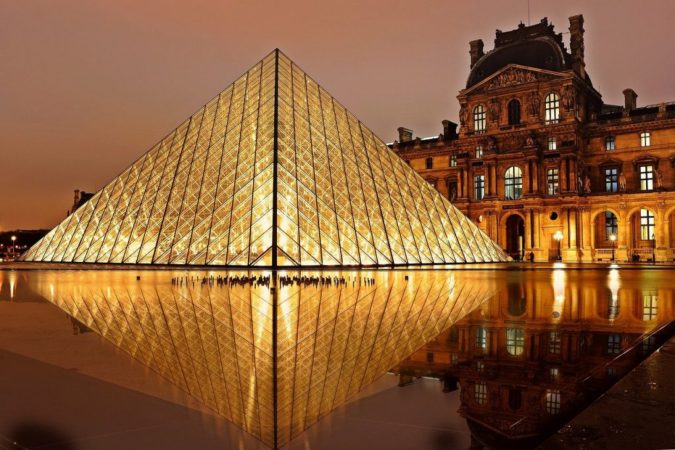 louvre museum paris 7 Things Americans Should Know Before Visiting France - 7