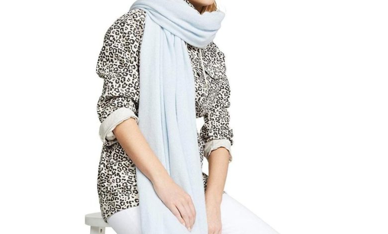 Cashmere Scarf 10 Most Luxurious Looking Scarf Trends for Women - scarf trends for women 27