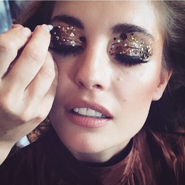 15 Most Fabulous Makeup Trends to Be More Gorgeous 3 Eye Embellishmentmm 15 Most Fabulous Makeup Trends to Be More Gorgeous - 3