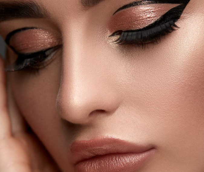 Floating Eyeliner 15 Most Fabulous Makeup Trends to Be More Gorgeous - 12