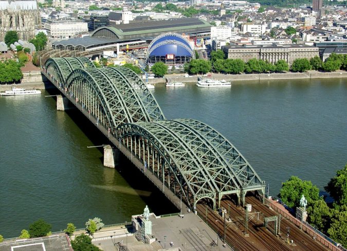 Hohenzollern-Bridge-cologne-675x490 Planning a Trip to Cologne? Best Attractions Revealed