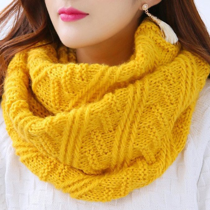 10 Most Luxurious Looking Scarf Trends for Women 16 Knitted scarves 10 Most Luxurious Looking Scarf Trends for Women - 16