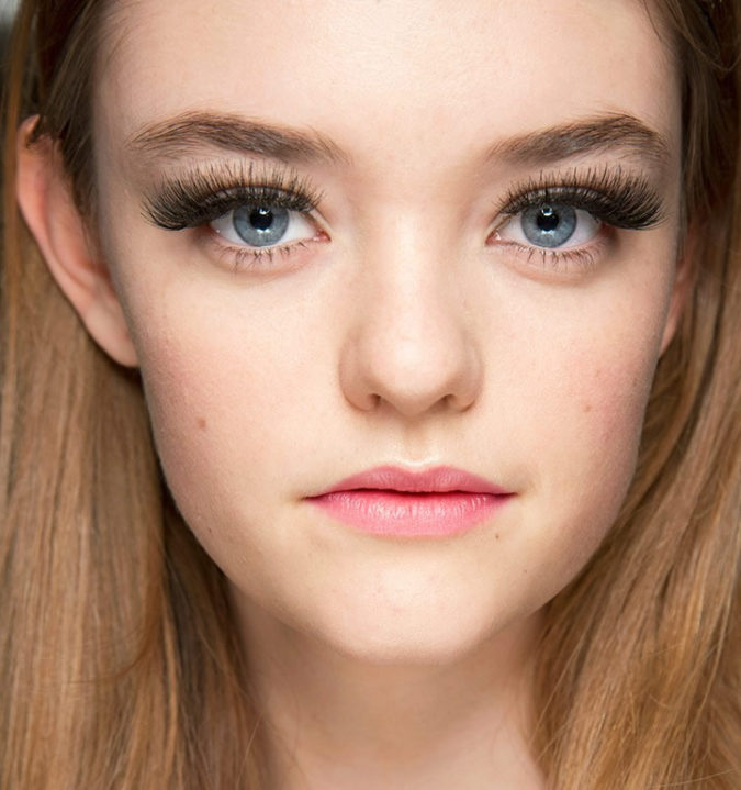 15 Most Fabulous Makeup Trends to Be More Gorgeous 31 Using false lashes.. 15 Most Fabulous Makeup Trends to Be More Gorgeous - 31