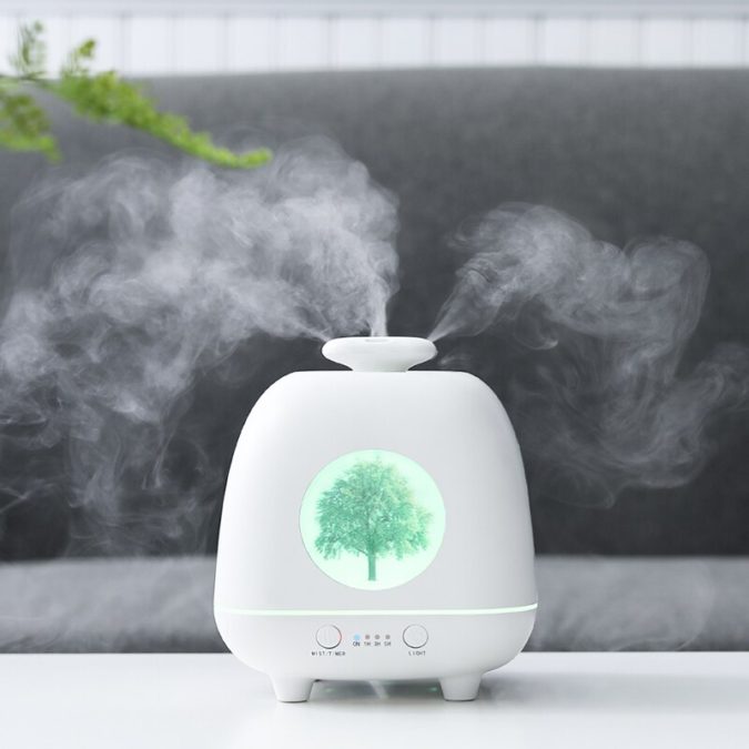 aroma diffuser machine 2 10 Ways to Keep Your Home Smelling Clean and Fresh - 3