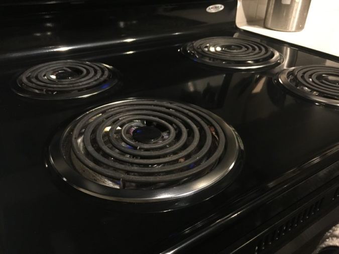coil cooktop Choosing Best Stove for Your Home - 7