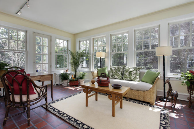 25 Stunning Interior Decorating Ideas for Sunrooms 43 country style sunroom 25 Stunning Interior Decorating Ideas for Sunrooms - 43