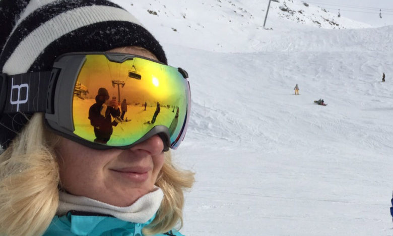 Top 7 Tips to Keep Warm Head & Healthy Hair in Winter 1 goggles. Top 7 Tips to Keep Warm Head & Healthy Hair in Winter - winter gadgets 1