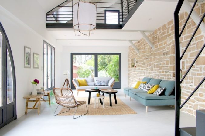 25 Stunning Interior Decorating Ideas for Sunrooms 14 home decor living room with bare windows sunroom 25 Stunning Interior Decorating Ideas for Sunrooms - 14