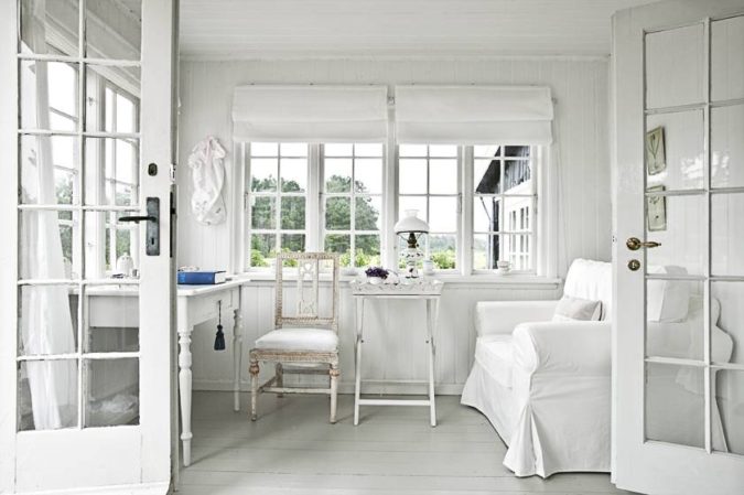 home decor white sunroom 3 25 Stunning Interior Decorating Ideas for Sunrooms - 17