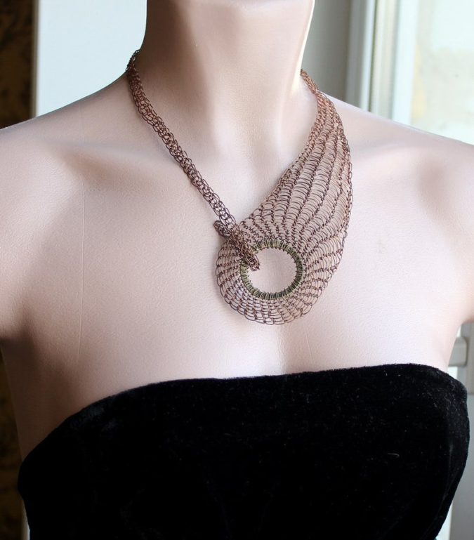 jewelry-Statement-Collar-2-675x769 +30 Hottest Jewelry Trends to Follow in 2021