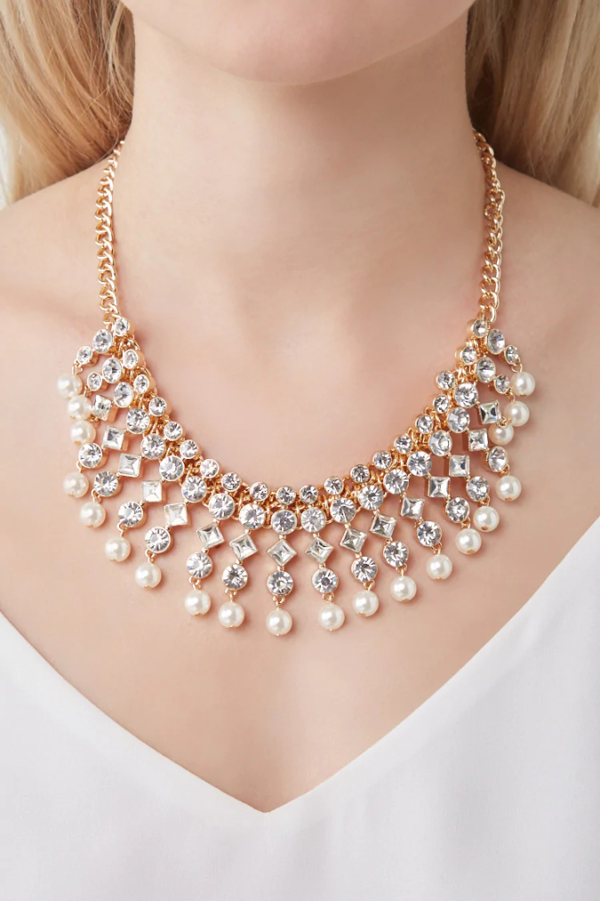 jewelry pearls Rhinestone Necklace +30 Hottest Jewelry Trends to Follow - 44