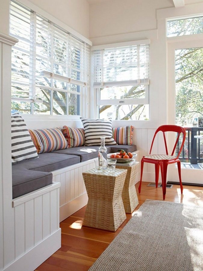 25 Stunning Interior Decorating Ideas for Sunrooms 22 small sunroom 2 25 Stunning Interior Decorating Ideas for Sunrooms - 22