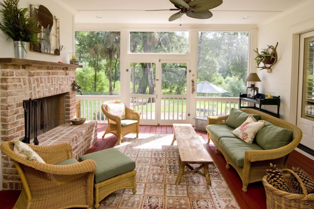 25 Stunning Interior Decorating Ideas For Sunrooms