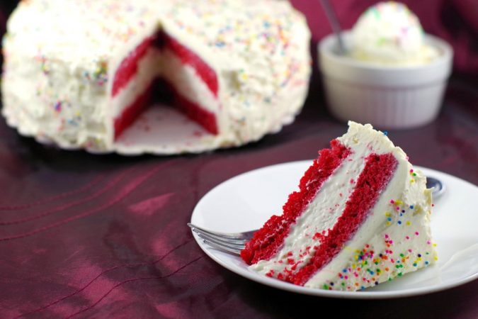 Red-Velvet-Ice-Cream-Cake-675x450 Top 20 Most Delicious and Popular Cakes in the USA