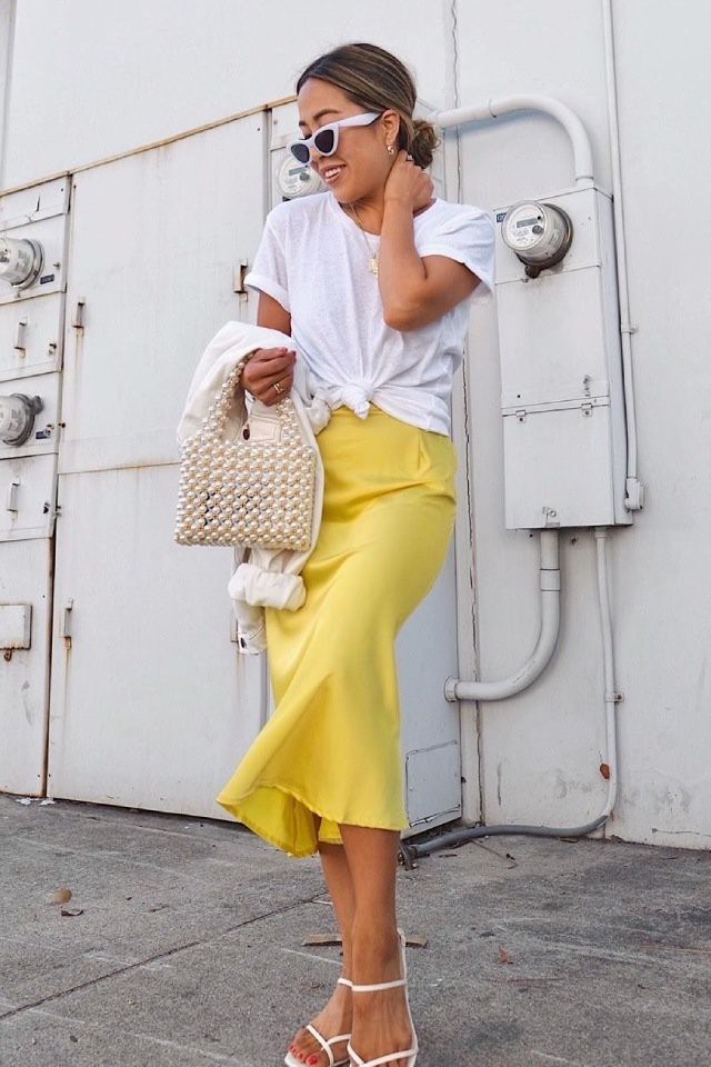 How to Seamlessly Transition Your Wardrobe from Spring to Summer 11 Slip Skirt 1 How to Seamlessly Transition Your Wardrobe from Spring to Summer - 11