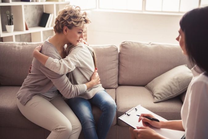 Therapy Session with Family Member Dr. Mark Schwartz’s Harmony Place Offers Best Treatment of Bipolar Disorder - 11
