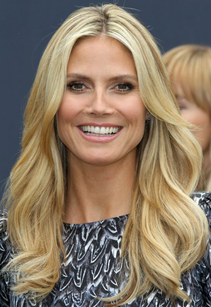 25 Best Trendy Hairstyles for Women over 40 to Look Younger 23 Front layers 25 Best Trendy Hairstyles for Women over 40 to Look Younger - 23