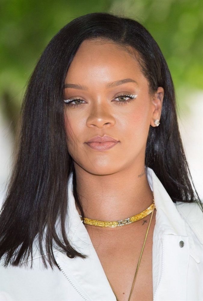 Best 10 Colorful Face Makeup Looks to Try 6 Rihanna Best 10 Colorful Face Makeup Looks to Try - 6