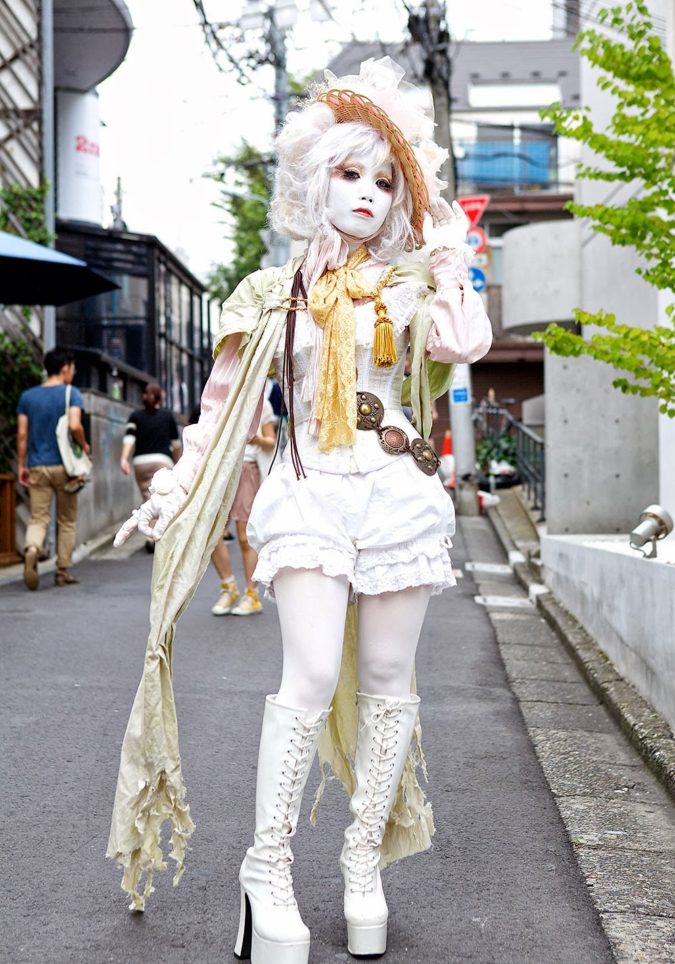 Shironuri. 10 Weirdest Fashion Trends Hitting the World Now - 11
