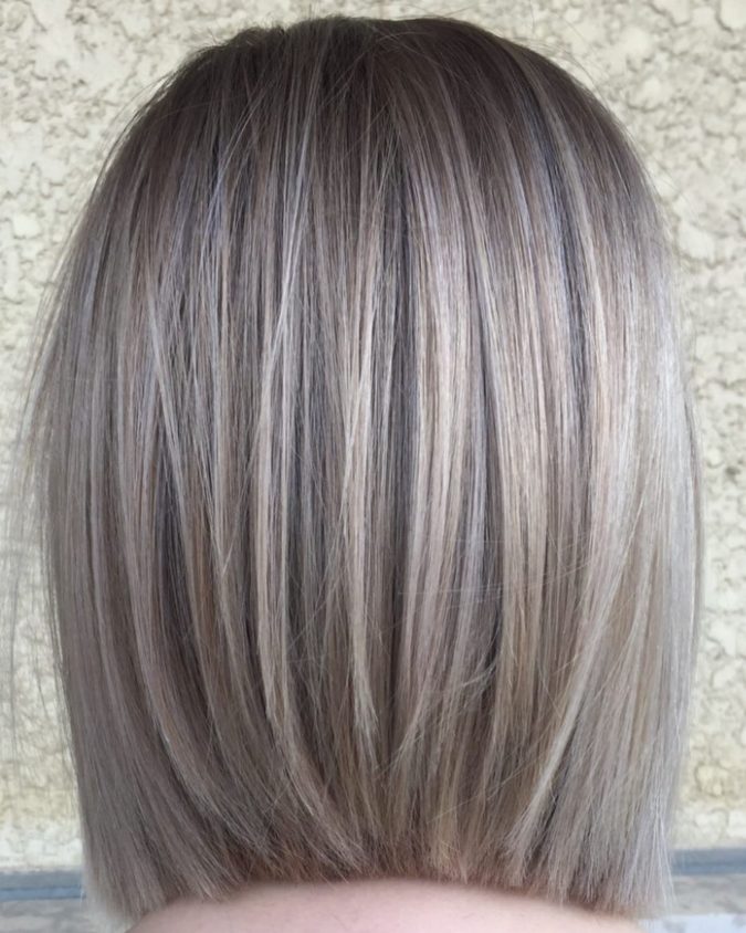 Straight-silver-look.-675x844 15 Beautiful Gray Hairstyles that Suit All Women Over 50