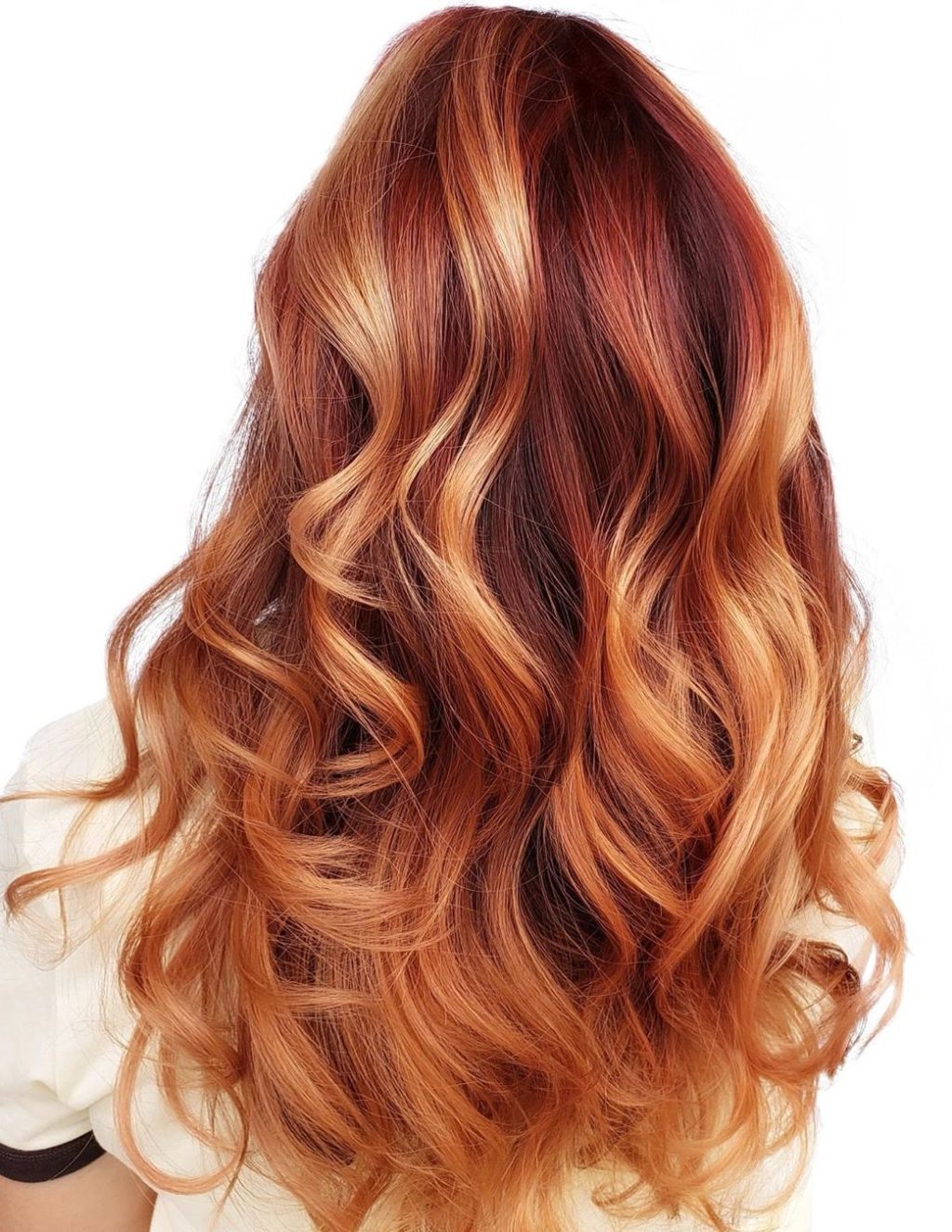 strawberry blonde hair with blonde highlights