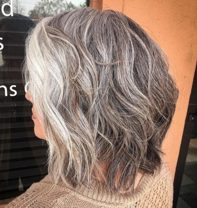The Shaggy gray wavy lob 15 Beautiful Gray Hairstyles that Suit All Women Over 50 - 14