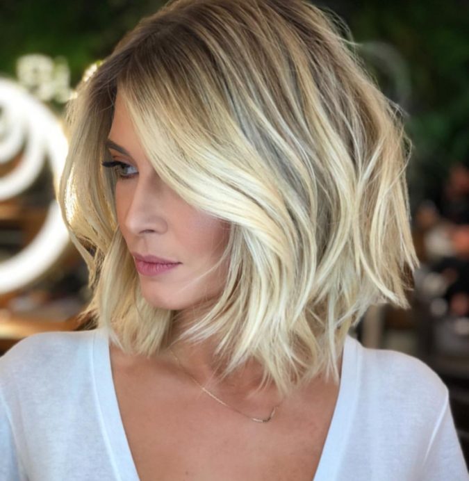 The-blonde-bob.-675x692 20 Most Trendy Hairstyles for Women over 40 to Look Younger