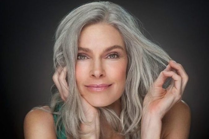 Ash Blonde Shade.. 10 Hottest Hair Color Trends to Cover Gray Hair - 18