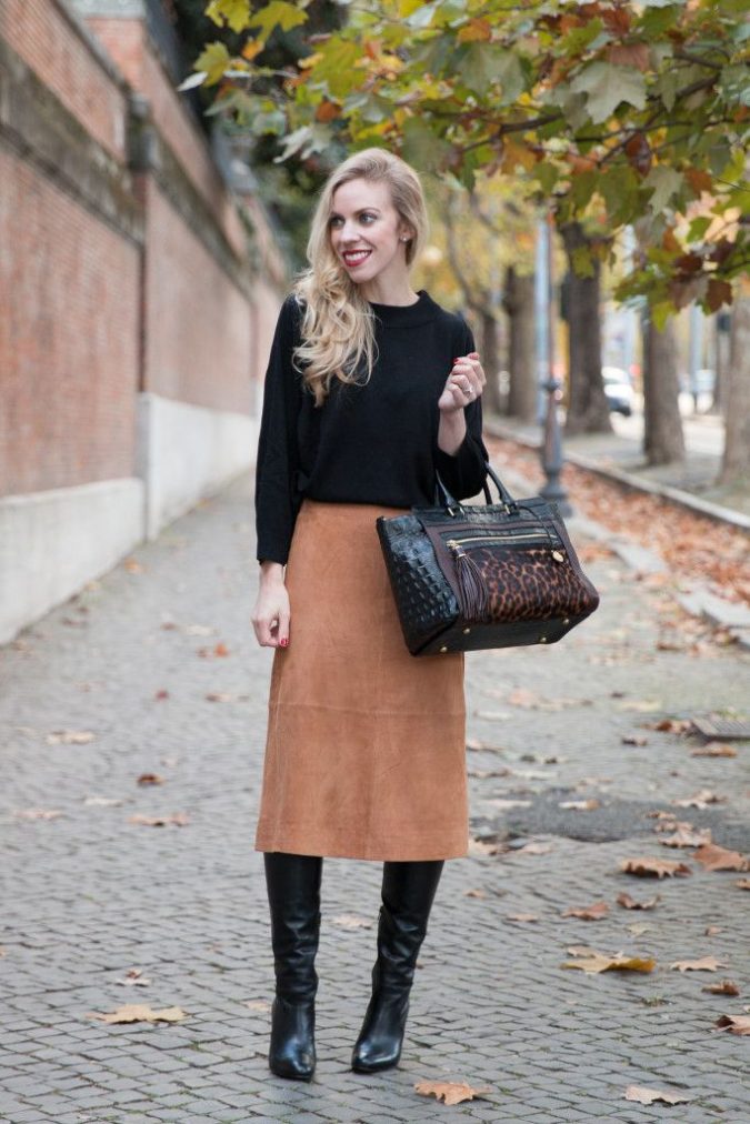Black-Top-and-Camel-Skirt..-675x1012 60+ Job Interview Outfit Ideas for Women in 2021