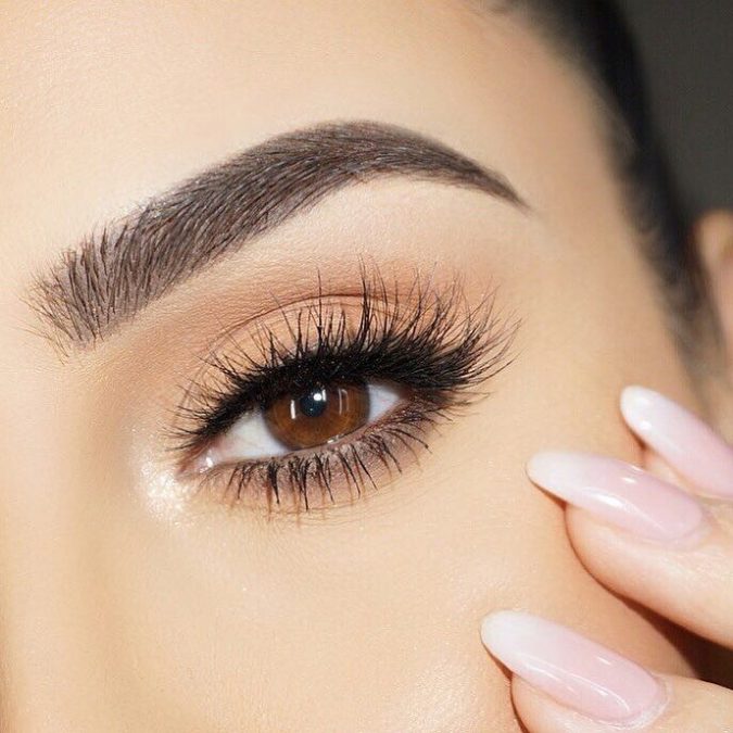 Instagram-brows-1-675x675 Top 10 Outdated Beauty and Makeup Trends to Avoid in 2022