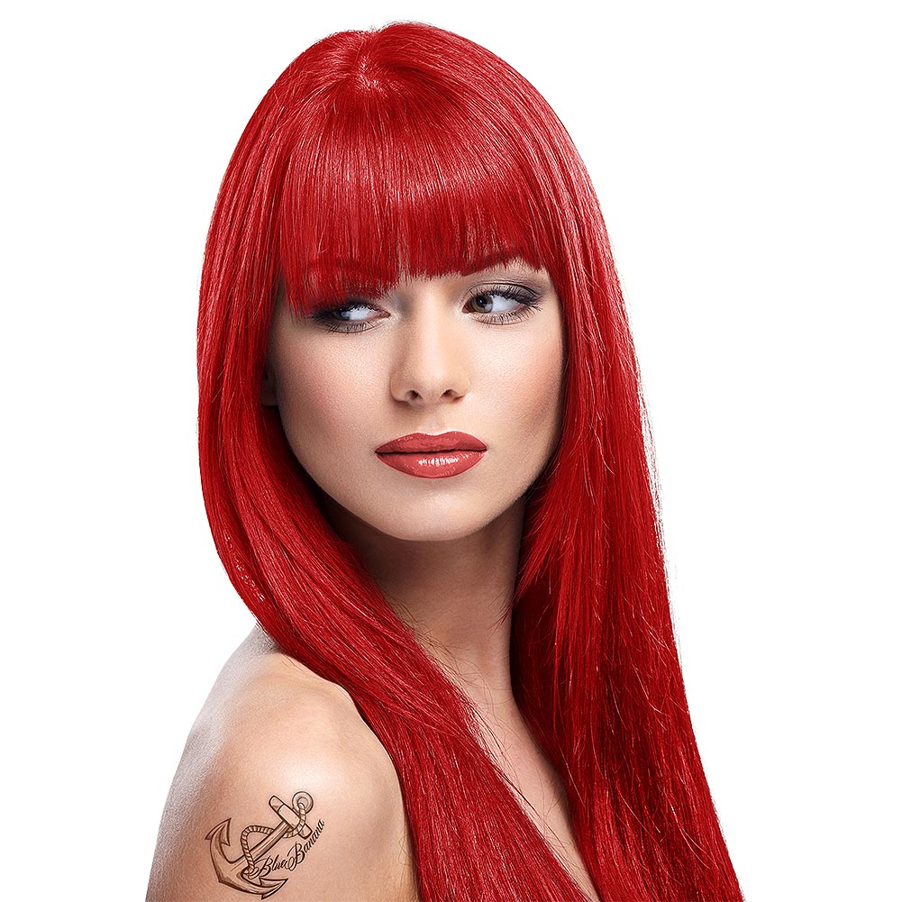 Red-hair-and-red-lipstick. Top 10 Outdated Beauty and Makeup Trends to Avoid in 2022