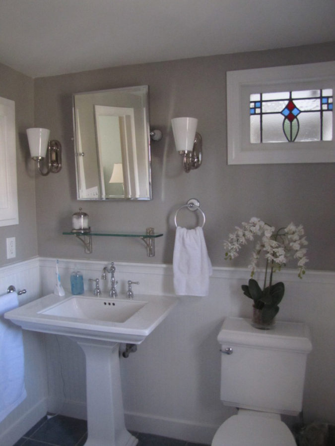 Refresh-the-Room-with-Paint-1-675x900 Top 7 Decoration and Update Ideas for a Bathroom