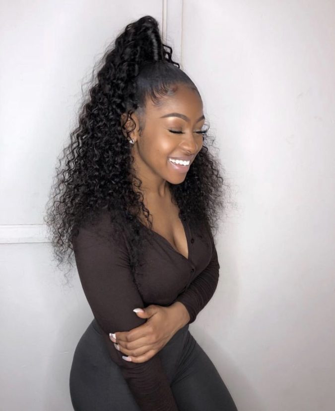 The black Ponytail +35 Hottest Ponytail Hairstyles that Suit All Women - 30