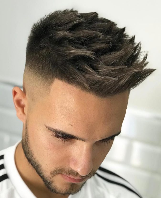 The-textured-spikes.-e1596836925549-675x831 Top 10 Hottest Hairstyles To Suit Men With Round Faces