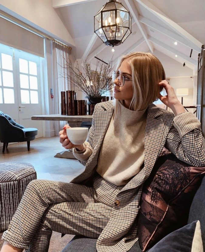 Tweed Suit 60+ Job Interview Outfit Ideas for Women - 62